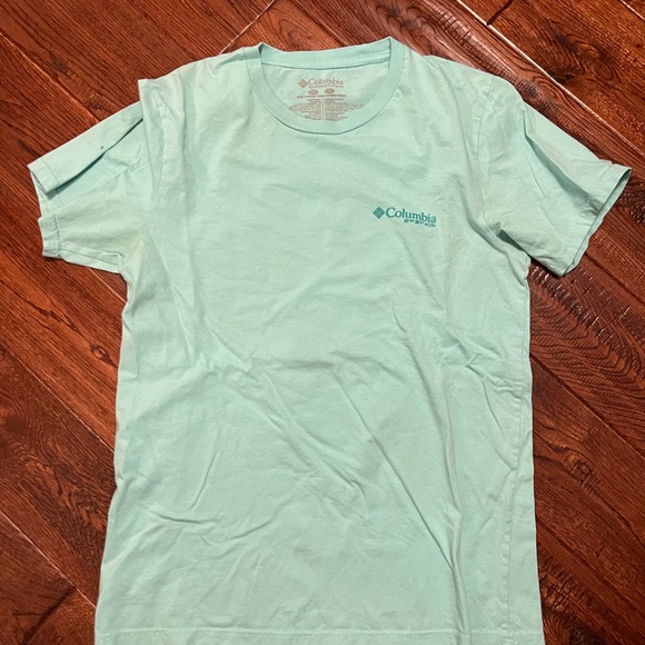 Columbia Shirt - Picture 2 of 3